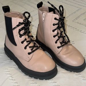 EUC Combat Boots Size 2 Pink Black Glitter Sole Zip Side Closure Platform Short